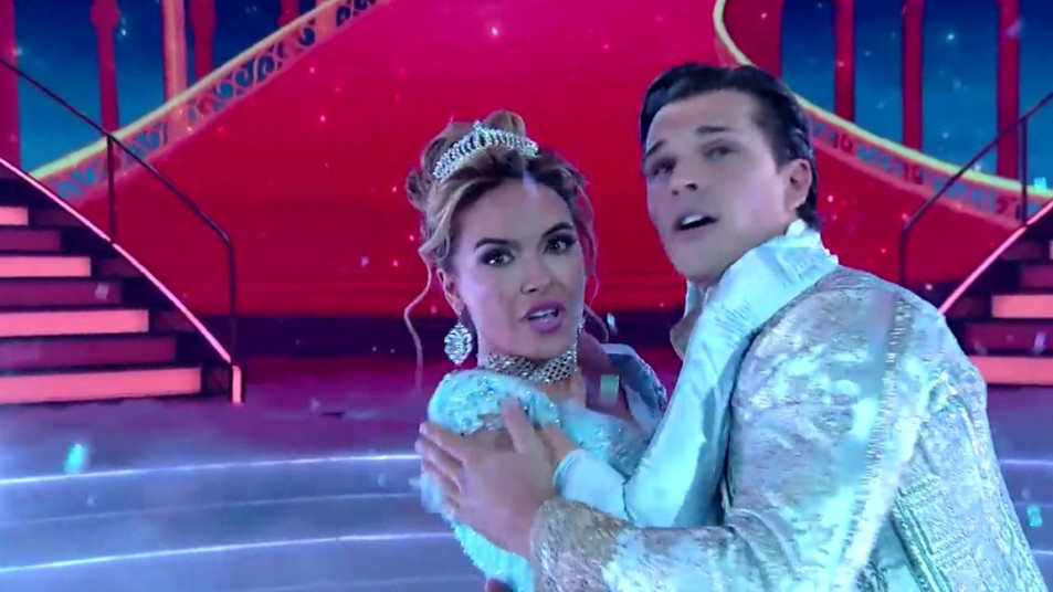 Dancing-with-the-Stars-2020-Chrishell-Stause-s-Waltz-20.jpg