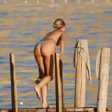 Kimberley-Garner-Thongs-45741d69faedf811d